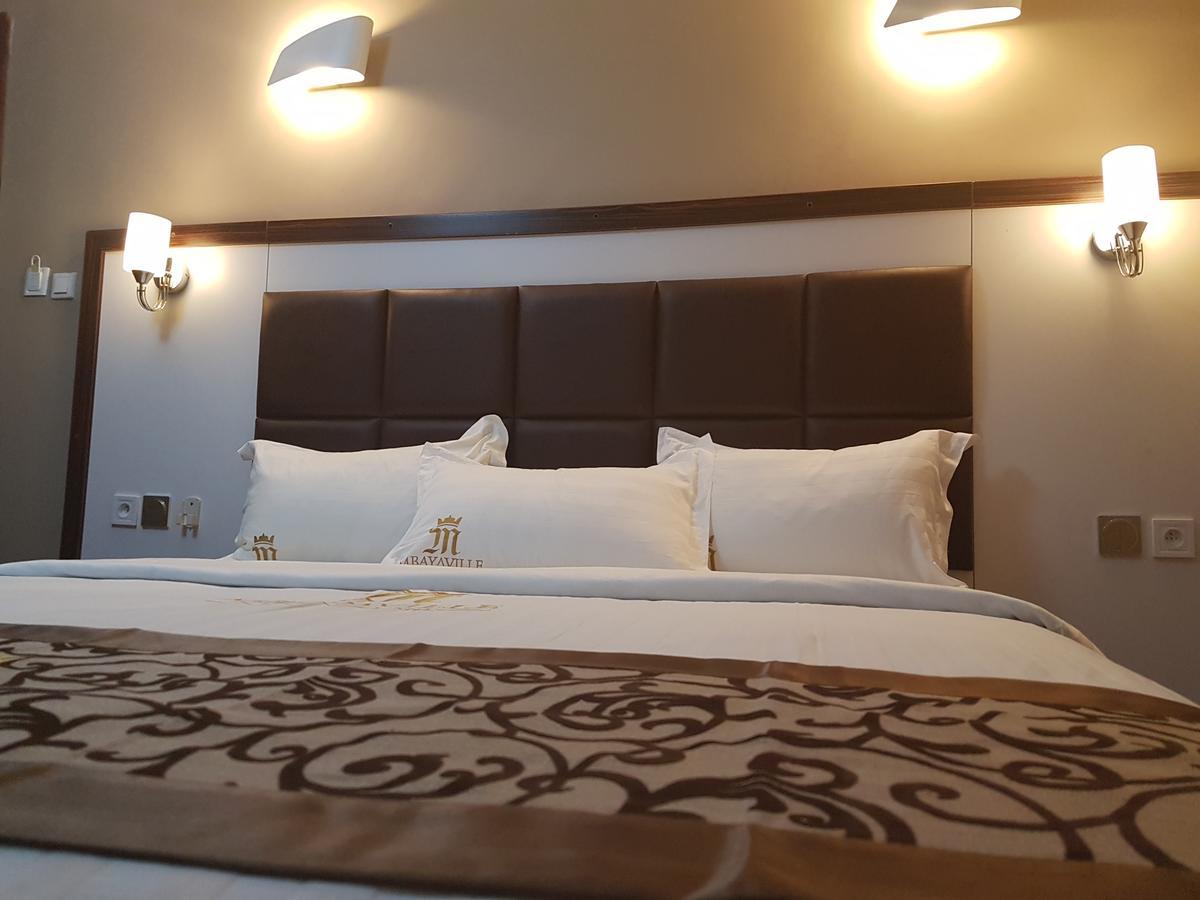 Mbayaville Hotel Douala Esterno foto