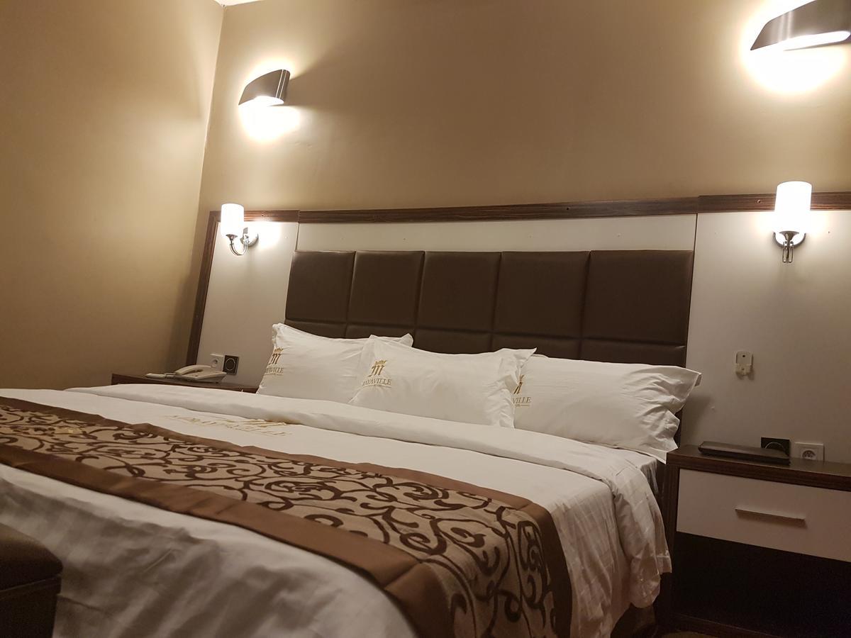 Mbayaville Hotel Douala Esterno foto