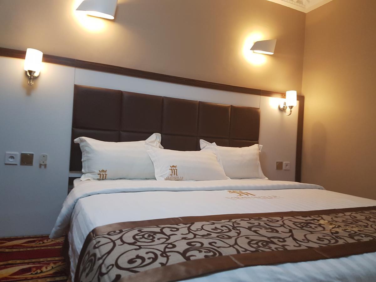 Mbayaville Hotel Douala Esterno foto