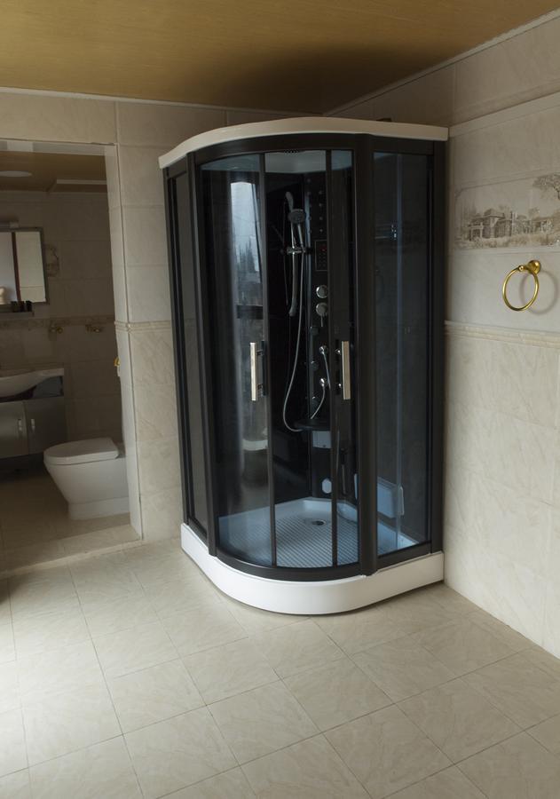 Mbayaville Hotel Douala Esterno foto
