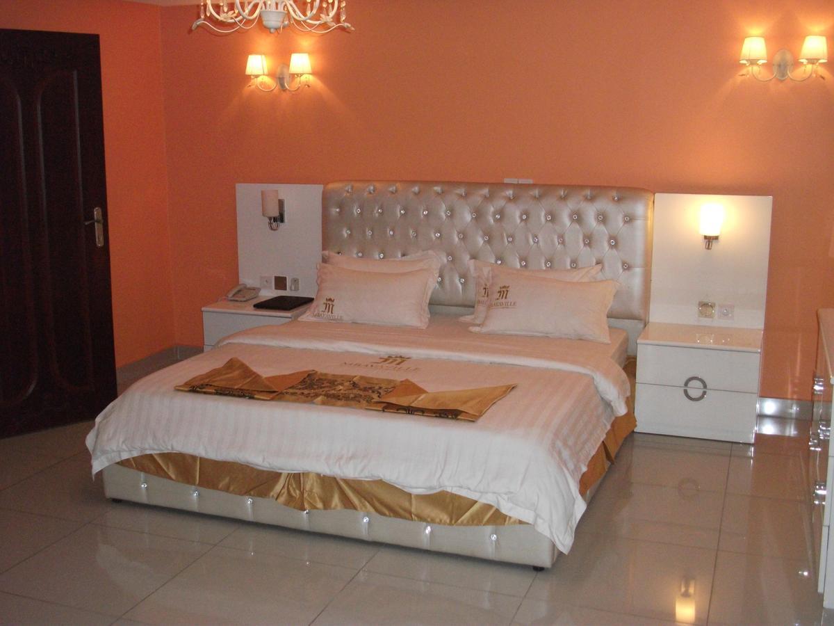 Mbayaville Hotel Douala Esterno foto